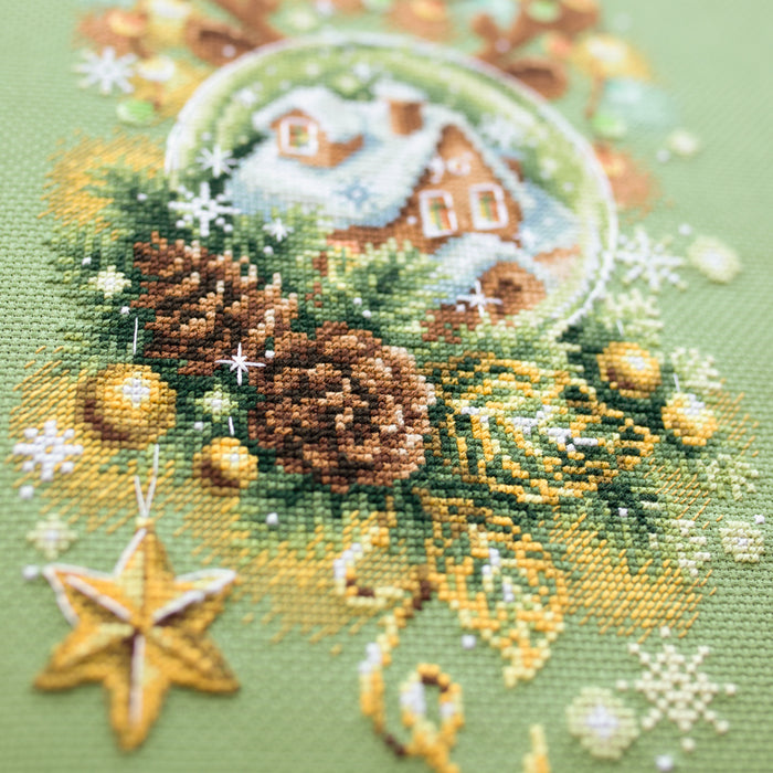 Light Christmas 100-245 Counted Cross-Stitch Kit