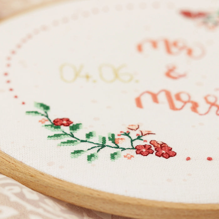 Mr & Mrs - Free PDF Cross Stitch Pattern