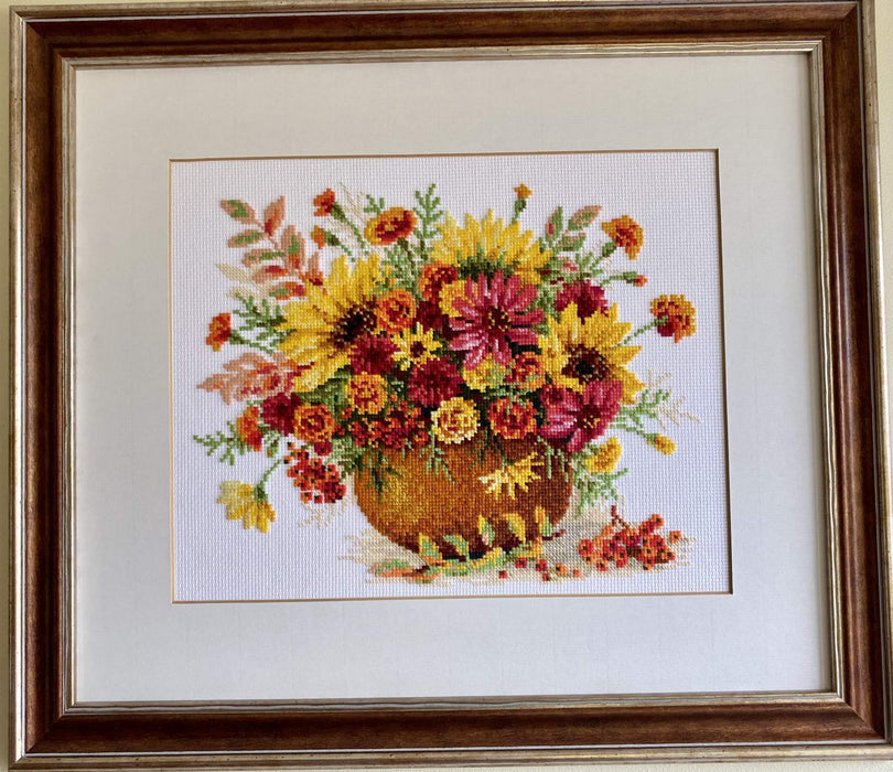 Autumn Flowers R1973 Counted Cross Stitch Kit