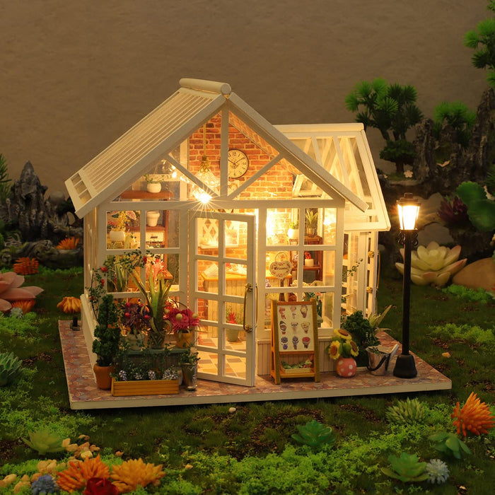 Miniature Wizardi Roombox Kit - Dollhouse Kit