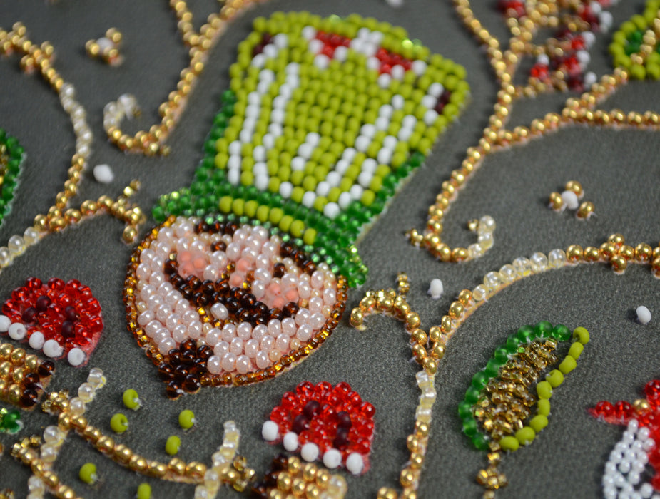 Bead Embroidery Kit - Hero of the Christmas Night AB-926