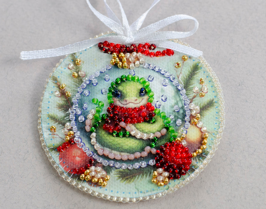 Bead Embroidery Kit Decoration - Festive snake ABT-028