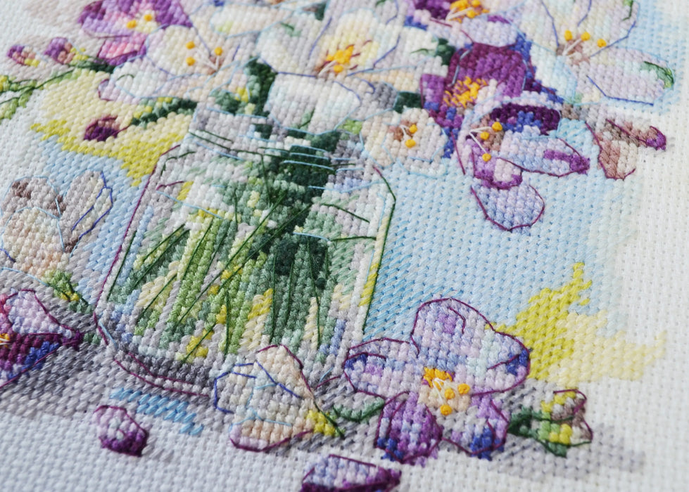 Cross-stitch kits - The first bouquet AH-228