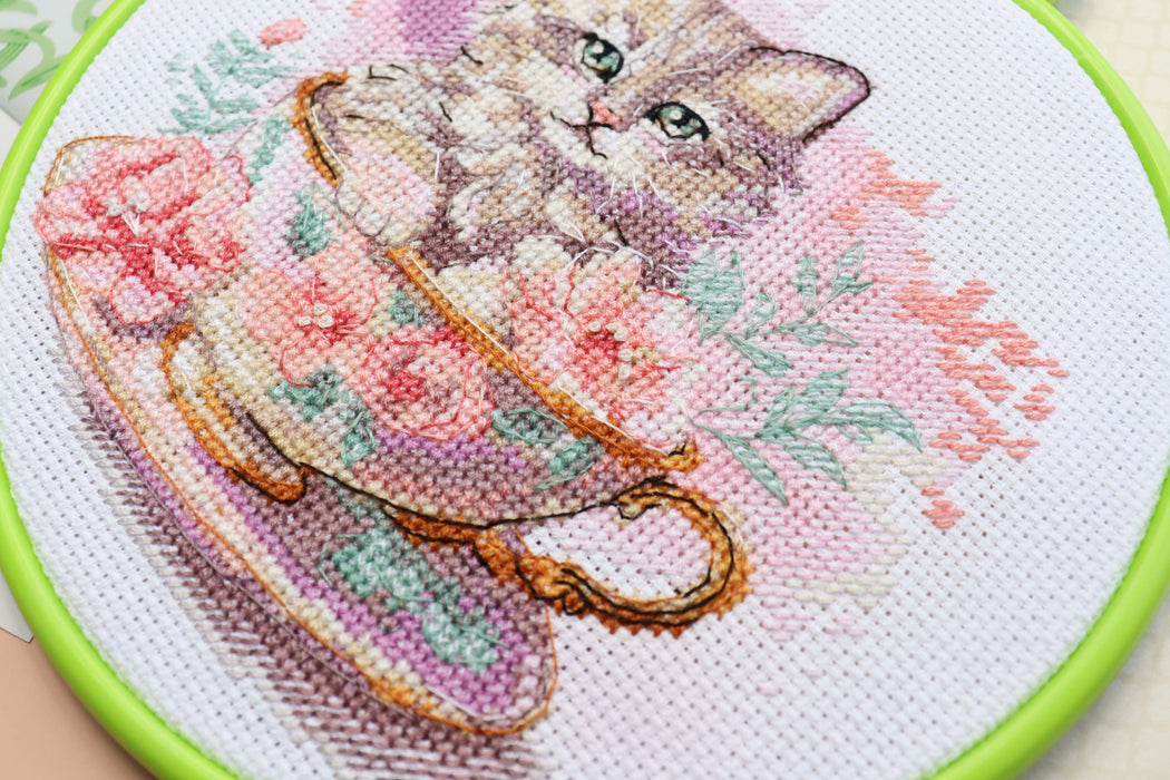 Cross-stitch kit Tea party AHM-077