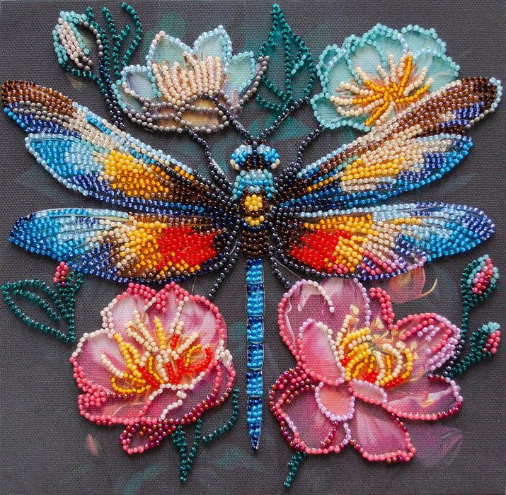 Mid-sized bead embroidery kit - Flickering wings AMB-106