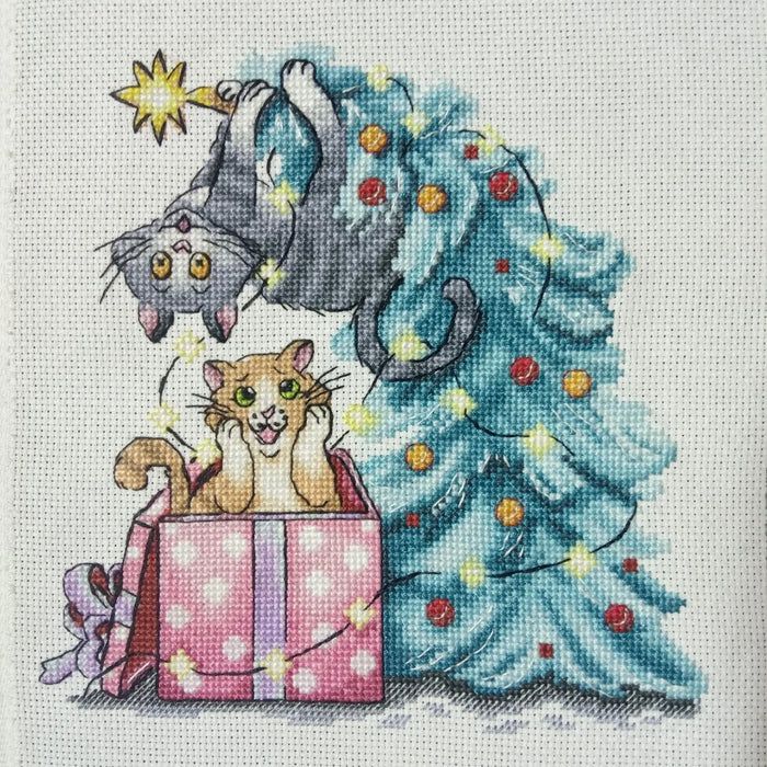 Ginger & Ash. December - PDF Cross Stitch Pattern