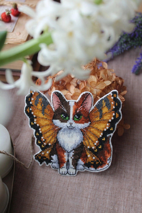 Butterfly Cat - PDF Cross Stitch Pattern - Wizardi