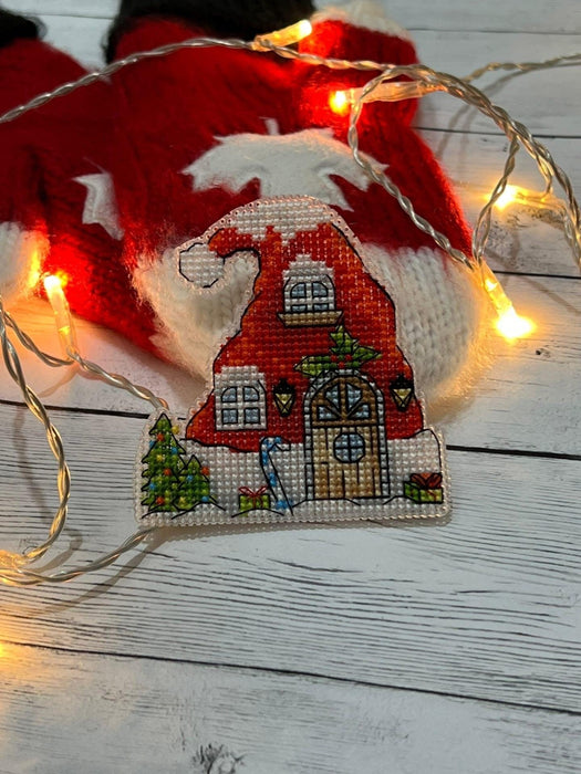 Christmas hat - PDF Cross Stitch Pattern - Wizardi