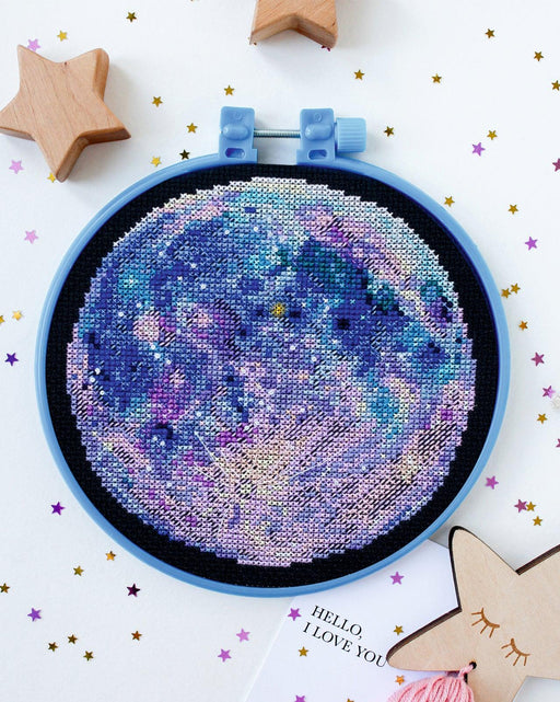 Cross stitch kit Moon's melody AHM-060 - Wizardi