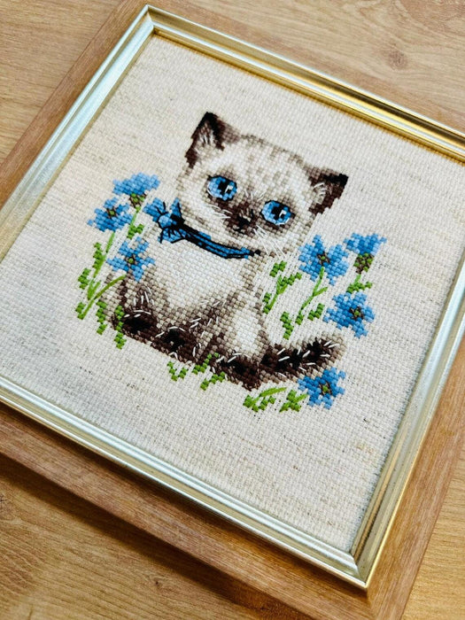 Siamese Kitten 2118R Counted Cross Stitch Kit - Wizardi