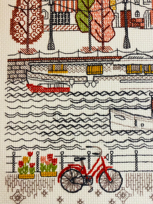 City on Water R2051 Counted Cross Stitch Kit