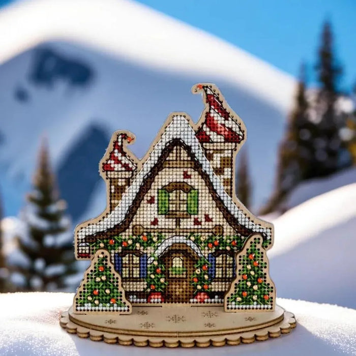 Christmas House Cross-stitch kit on wood FLW-046