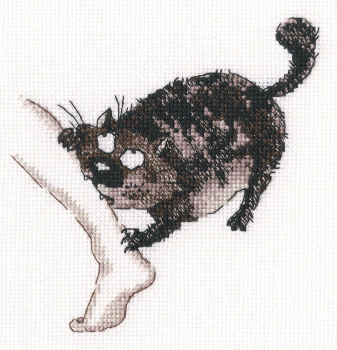 Nom! C368 Counted Cross Stitch Kit - Wizardi