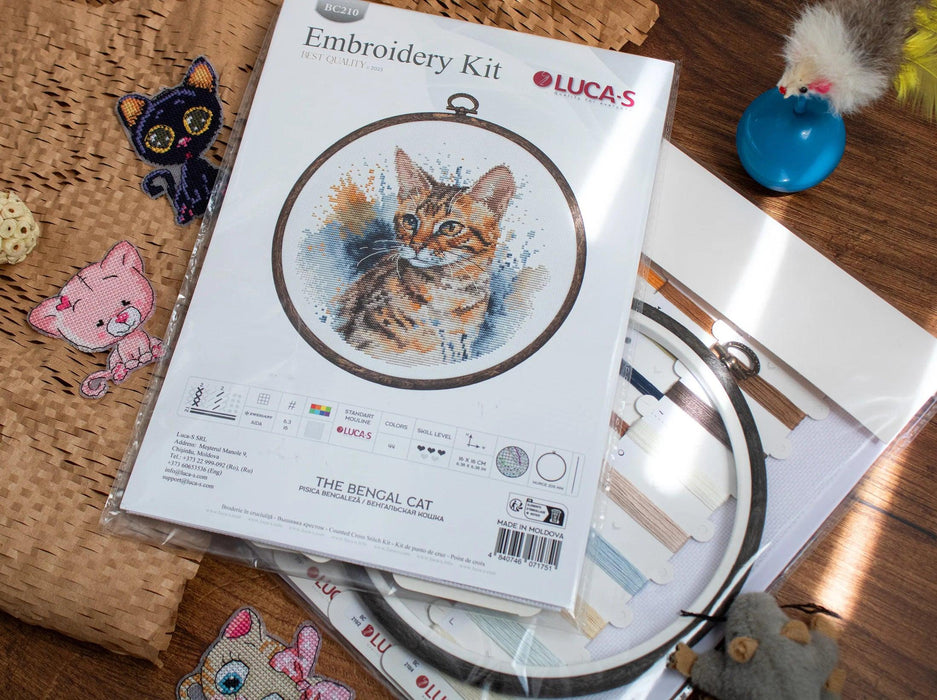 The Bengal Cat BC210l Counted Cross-Stitch Kit - Wizardi