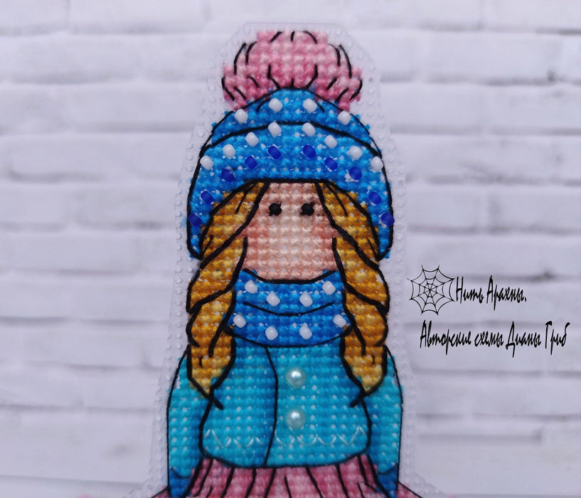 Tilda with a sled - PDF Cross Stitch Pattern - Wizardi