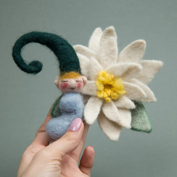 Felting kit V-85C ''Child's dreams''