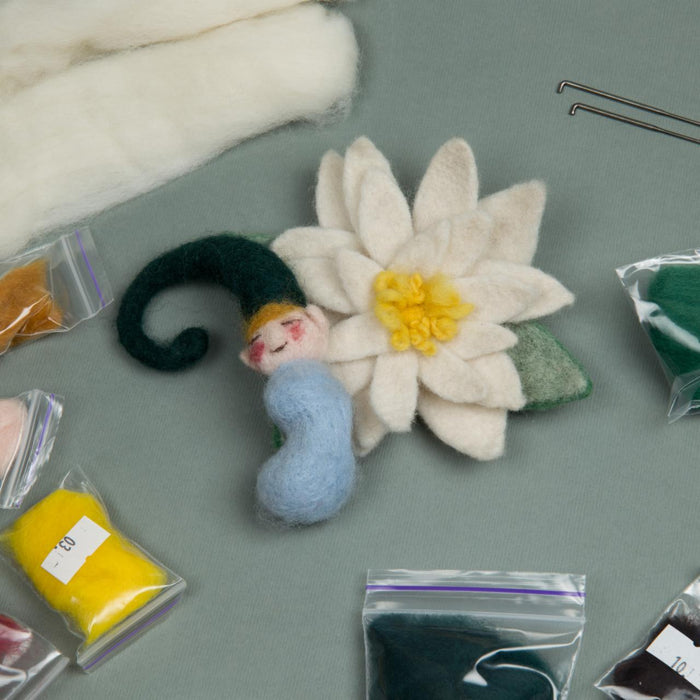 Felting kit V-85C ''Child's dreams''