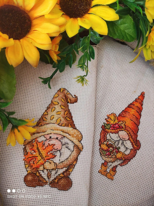 Autumn Harvest Dwarfs - PDF Cross Stitch Pattern - Wizardi