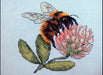 Bee with Flowers - PDF Free Cross Stitch Pattern - Wizardi