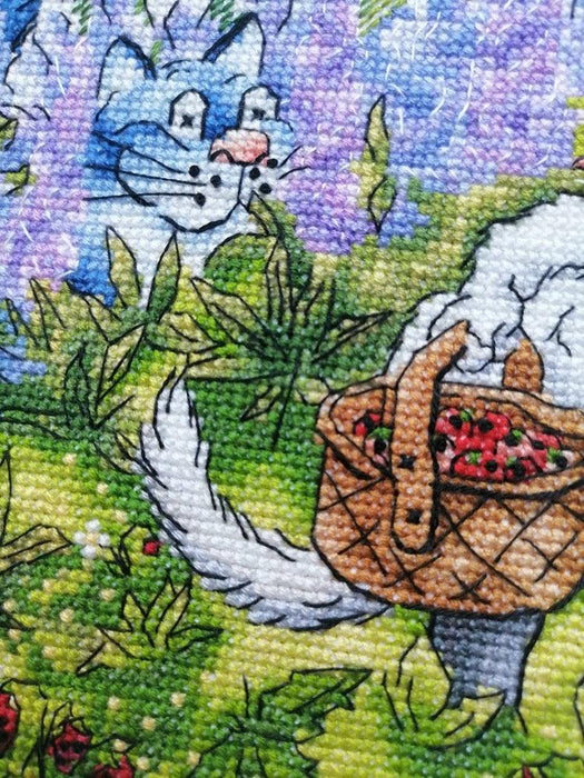 Berries with Blue Cats - PDF Cross Stitch Pattern - Wizardi