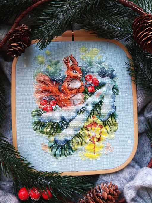 Breath of Winter. Squirrel - PDF Cross Stitch Pattern - Wizardi