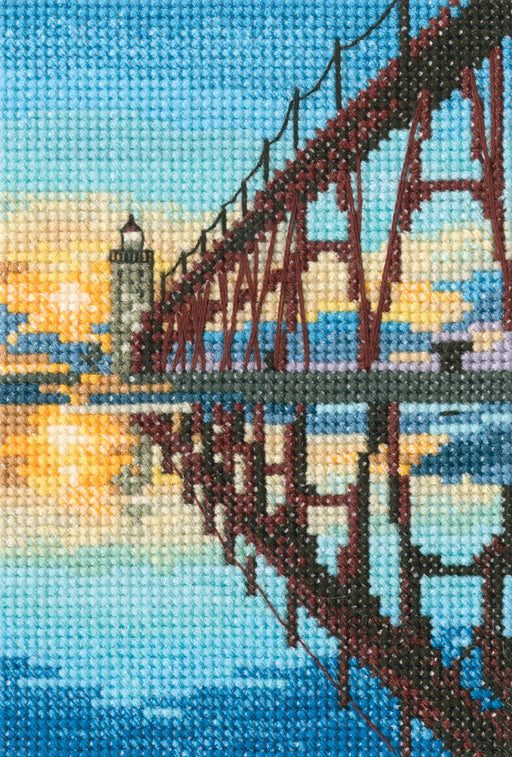 Bridge to Manistee north pierhead lighthouse C304 Counted Cross Stitch Kit - Wizardi