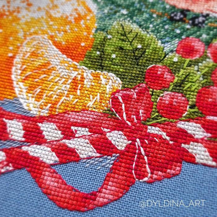 Christmas Bullfinch. December. Calendar Series - PDF Cross Stitch Pattern - Wizardi