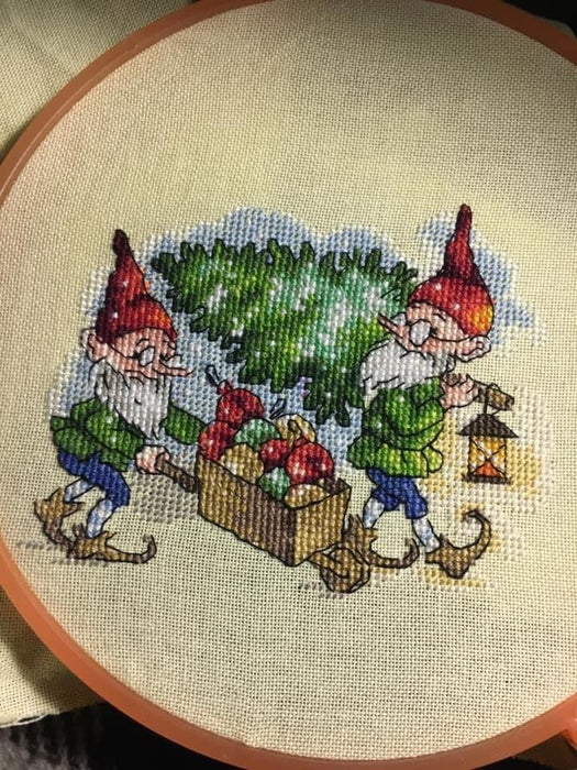 Christmas Elfs. Toys - PDF Cross Stitch Pattern - Wizardi