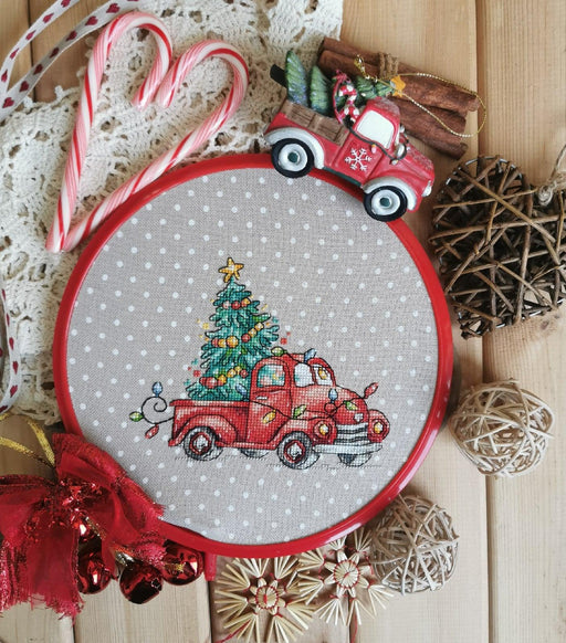 Christmas Lorry. PDF Cross Stitch Pattern - Wizardi