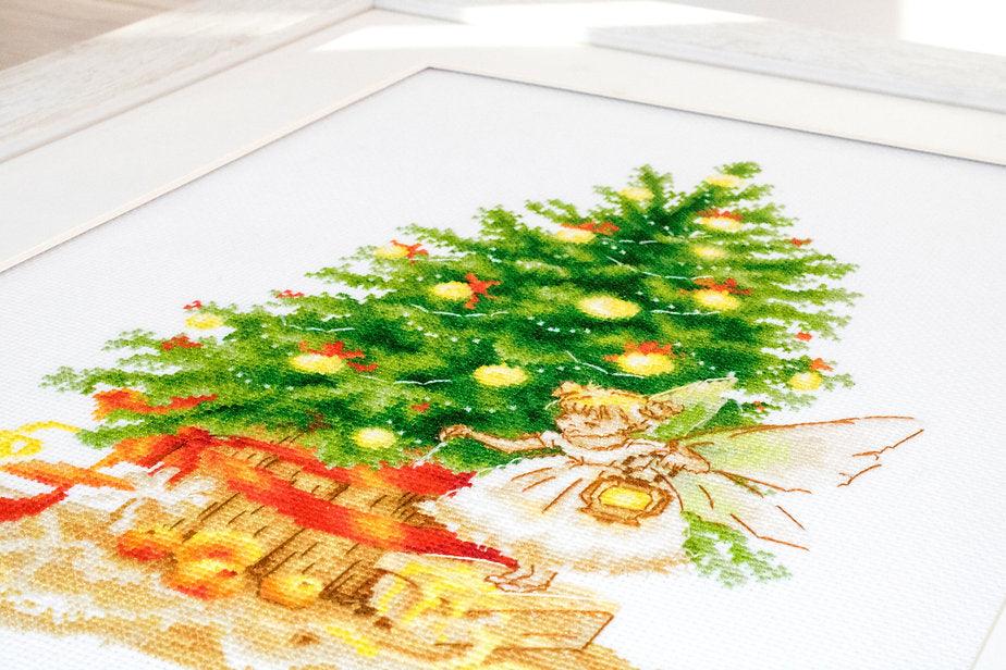 Christmas Tree B1117L Counted Cross-Stitch Kit - Wizardi