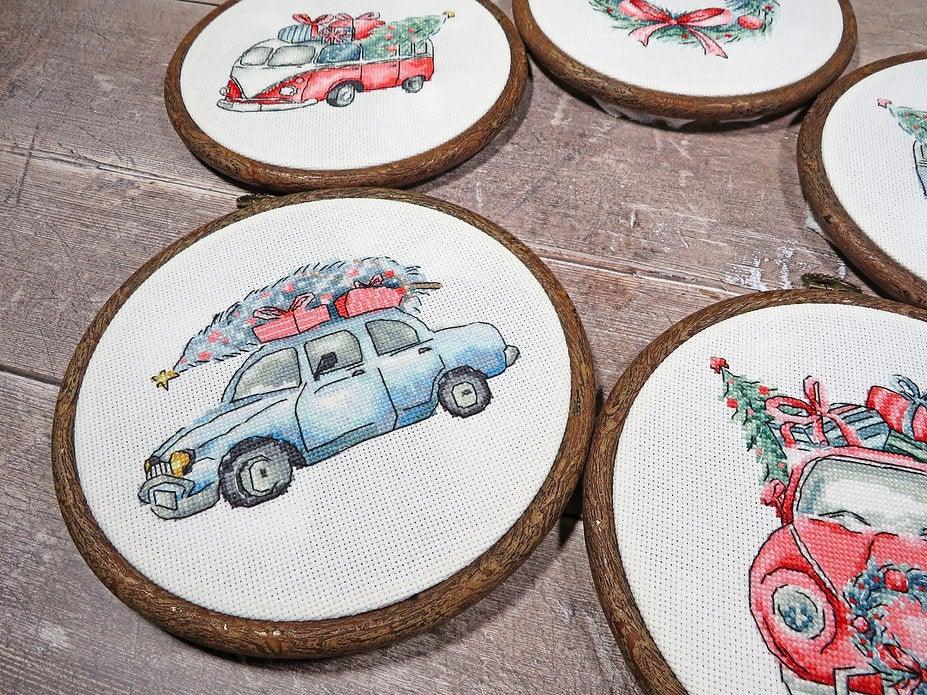 Counted Cross Stitch Kit Christmas Retro Cars / Kit of 5 Leti965 - Wizardi