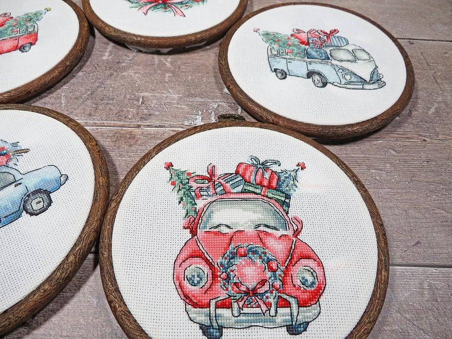 Counted Cross Stitch Kit Christmas Retro Cars / Kit of 5 Leti965 - Wizardi