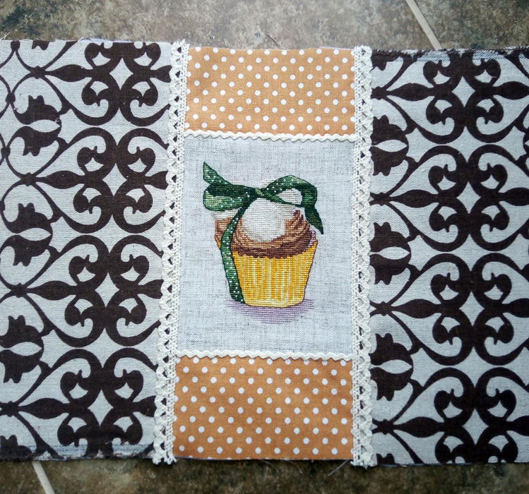 Cupcake - PDF Free Cross Stitch Pattern - Wizardi