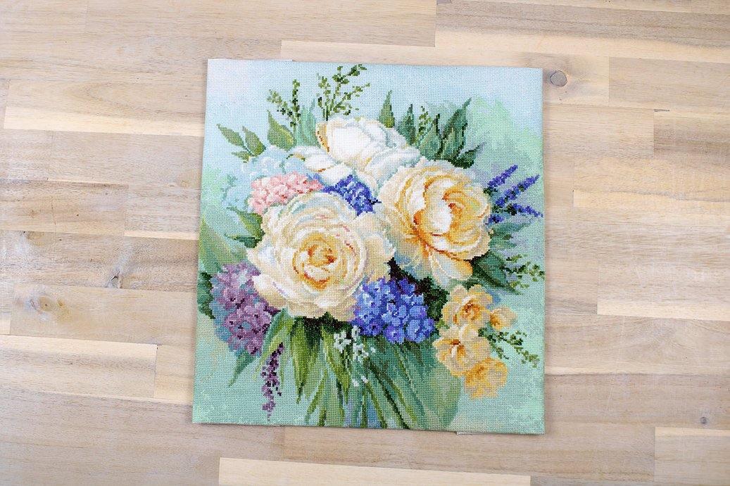 Floral bouquet B2370L Counted Cross-Stitch Kit - Wizardi