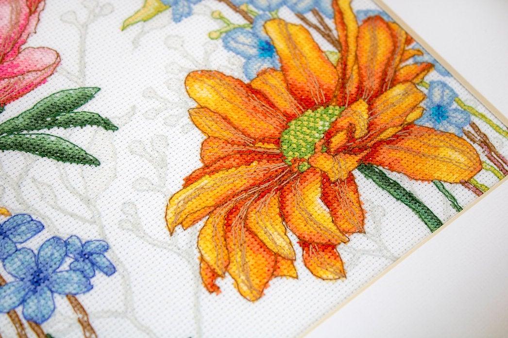 Flowers and Butterfly BU4019L Counted Cross-Stitch Kit - Wizardi