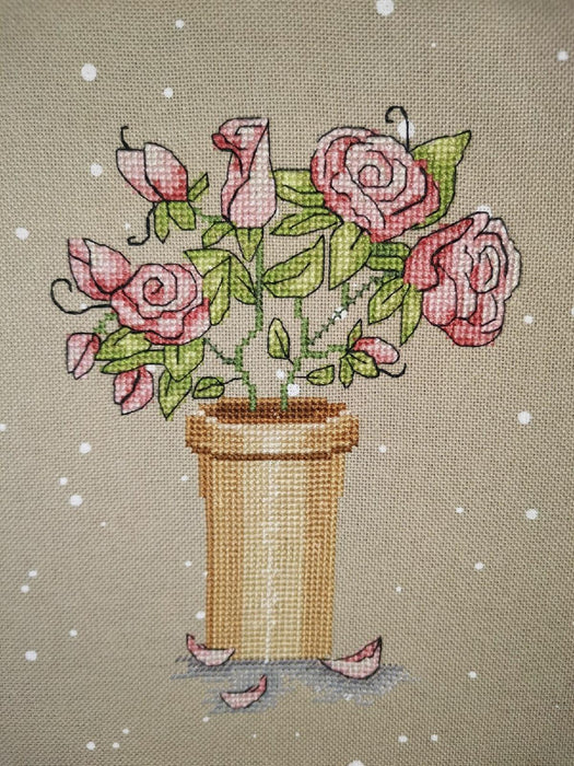 Gentle Roses - PDF Free Cross Stitch Pattern - Wizardi