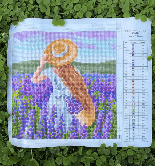 Girl in Lavender Field CS2626 7.9 x 7.9 inches Crafting Spark Diamond Painting Kit - Wizardi