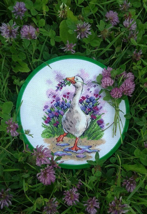 Goose with Violet Flowers - PDF Cross Stitch Pattern - Wizardi