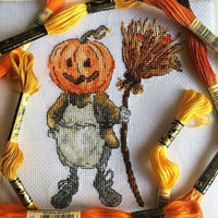 Halloween Gardener. Pumpkin - Free PDF Cross Stitch Pattern - Wizardi