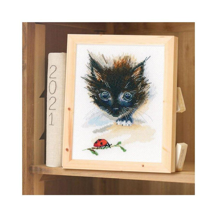 Ladybug and super-cat M826 Counted Cross Stitch Kit - Wizardi