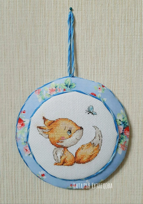 Little Fox with Butterfly. PDF Cross Stitch Pattern - Wizardi