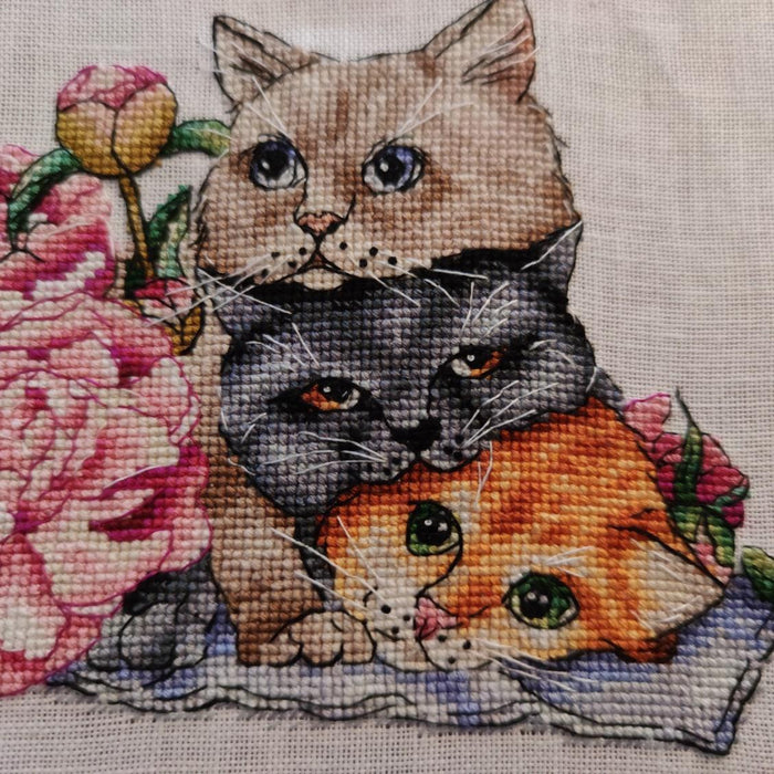 March Cats. Kittens with Peonies - PDF Cross Stitch Pattern - Wizardi