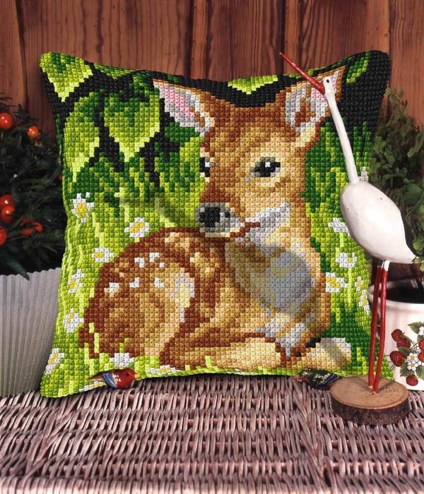 Needlepoint Cushion Kit "Roe deer" 9566 - Wizardi