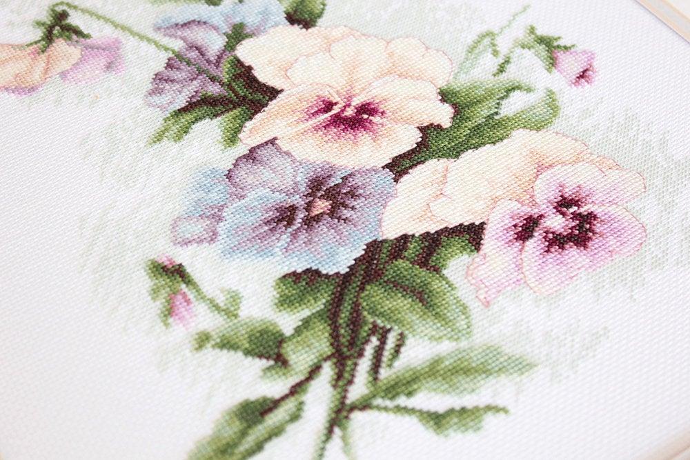 Pansies B2231L Counted Cross-Stitch Kit - Wizardi