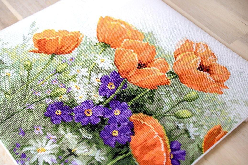 Poppies B2368L Counted Cross-Stitch Kit - Wizardi