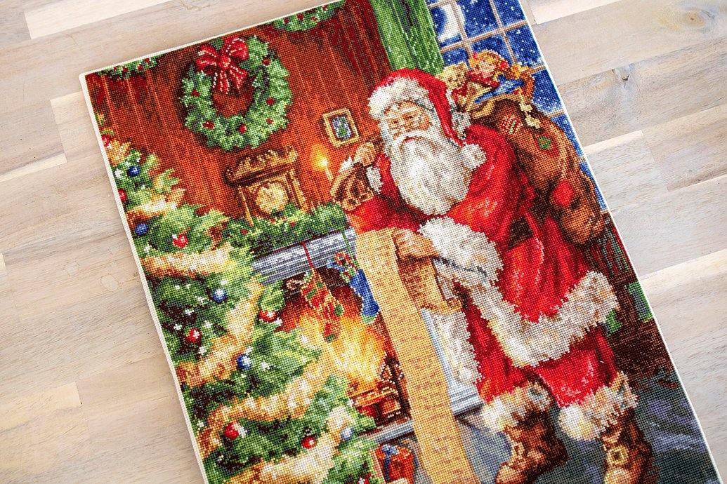 Santa Claus B578L Counted Cross-Stitch Kit - Wizardi