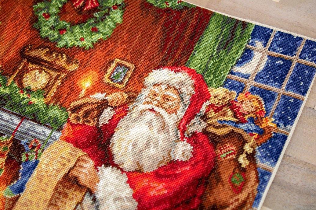 Santa Claus B578L Counted Cross-Stitch Kit - Wizardi