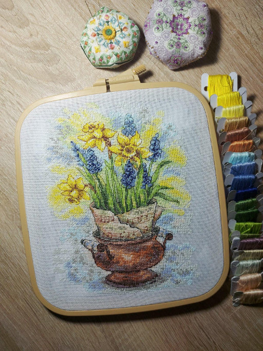 Spring Flowers - PDF Cross Stitch Pattern - Wizardi