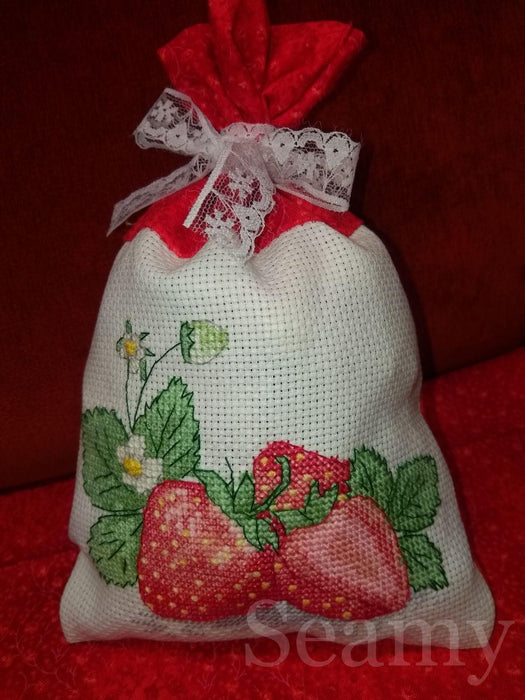 Strawberry - PDF Free Cross Stitch Pattern - Wizardi