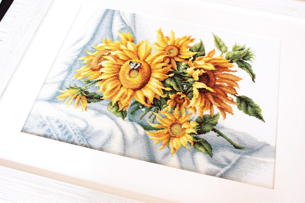 Sunflowers B2264L Counted Cross-Stitch Kit - Wizardi